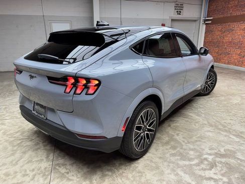 Used 2025 Ford Mustang Mach-E Premium w/ Interior Protection Package AWD/4WD image 5