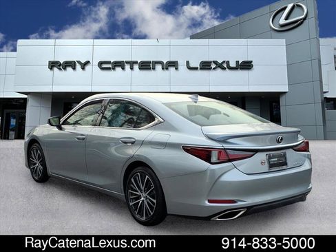 Certified 2022 Lexus ES 350 w/ Premium Package image 6