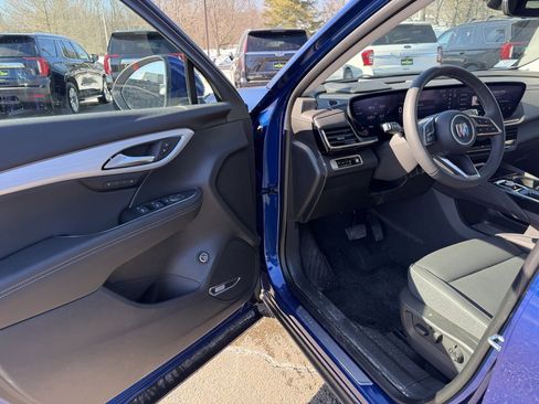 Used 2025 Buick Envision Avenir image 21