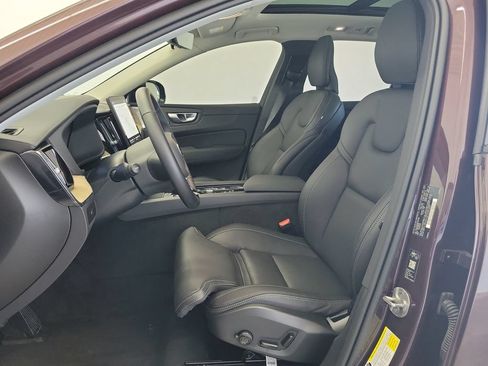 Used 2026 Volvo XC60 B5 Ultra w/ Climate Package PRO AWD/4WD image 18