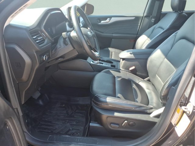 Used 2023 Ford Escape Platinum AWD/4WD image 18
