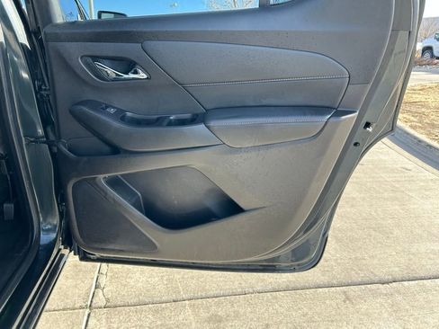 Used 2019 Chevrolet Traverse LT image 22
