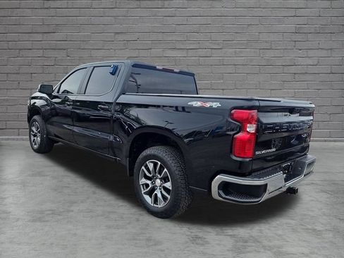 Used 2024 Chevrolet Silverado 1500 LT AWD/4WD image 3