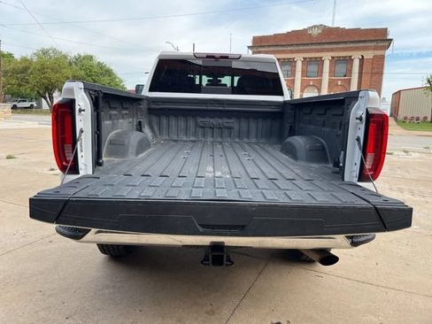 Certified 2022 GMC Sierra 2500 SLT w/ SLT Premium Package AWD/4WD image 15