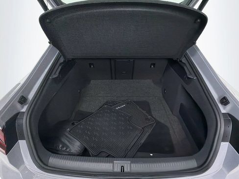 Used 2023 Volkswagen Arteon SE FWD image 25
