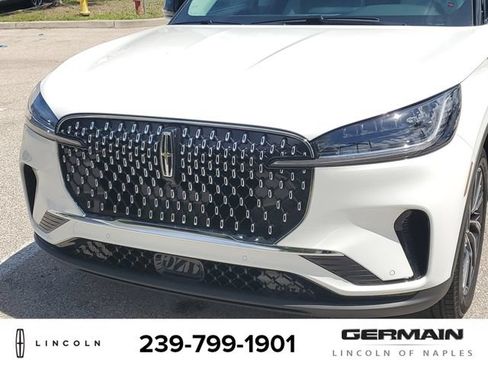 New 2026 Lincoln Aviator 2WD image 13