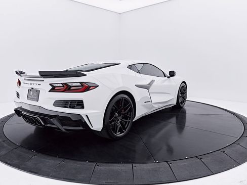 Used 2023 Chevrolet Corvette Z06 w/ Engine Appearance Package RWD image 17