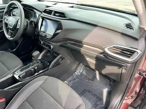 Used 2023 Chevrolet TrailBlazer LT w/ Convenience Package image 26