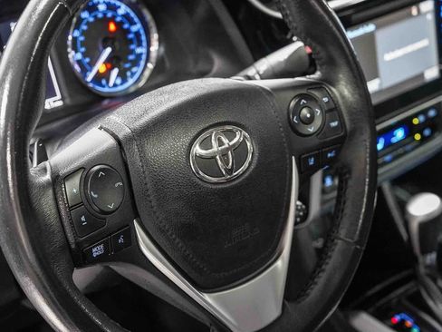 Certified 2017 Toyota Corolla XSE FWD image 22