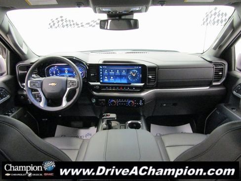 Certified 2025 Chevrolet Silverado 1500 LTZ image 26