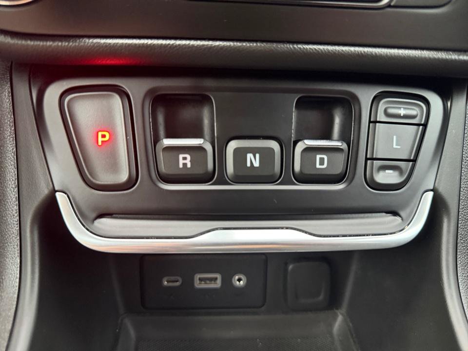 Used 2018 GMC Terrain SLE w/ Driver Convenience Package FWD image 20