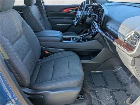 Used 2024 Chevrolet Traverse Z71 AWD/4WD image 29