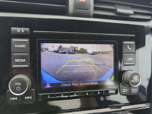 Used 2019 Honda Insight LX image 12