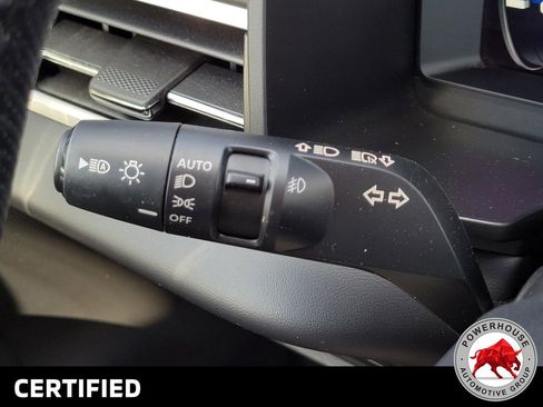 Used 2023 Mitsubishi Outlander SE image 31