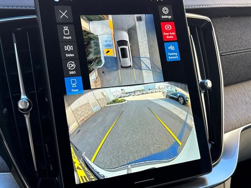 New 2026 Volvo XC90 T8 Ultra image 23