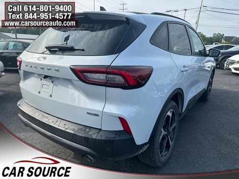 Used 2025 Ford Escape ST-Line Select w/ Tech Pack #2 AWD/4WD image 8