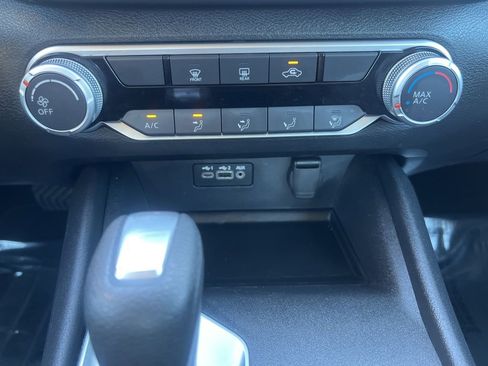 Used 2025 Nissan Altima 2.5 SV image 34