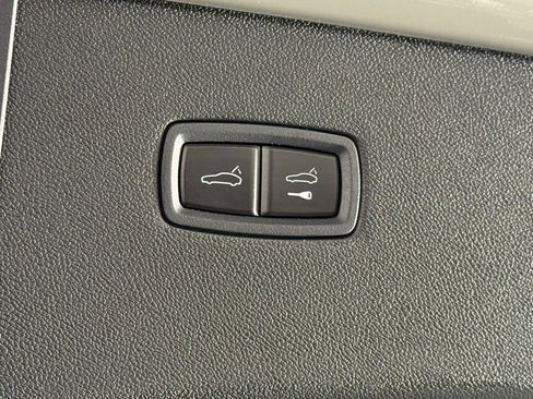 New 2026 Porsche Cayenne GTS image 18