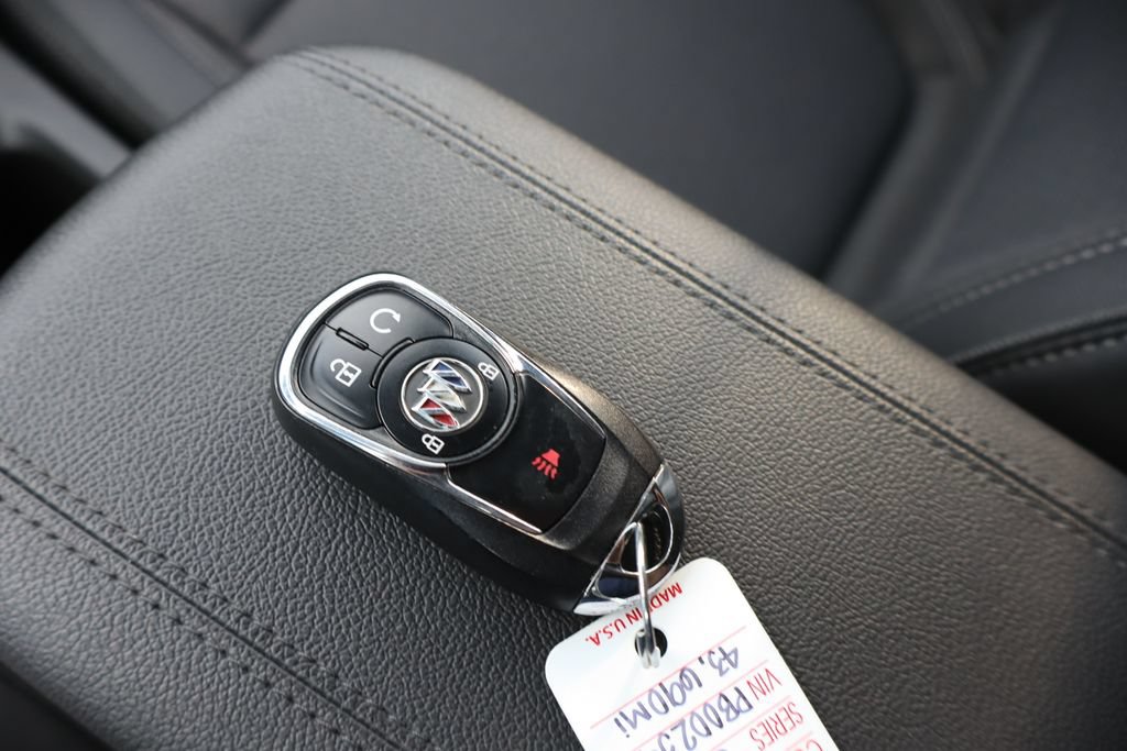 Used 2023 Buick Encore GX Preferred w/ Cold Weather Comfort Package FWD image 33