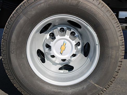 Used 2025 Chevrolet Silverado 3500 W/T w/ WT Convenience Package image 33