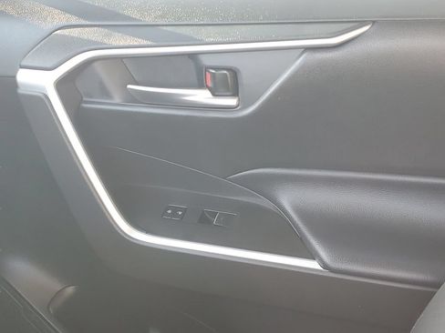 Certified 2025 Toyota RAV4 XLE w/ Convenience Package FWD image 13