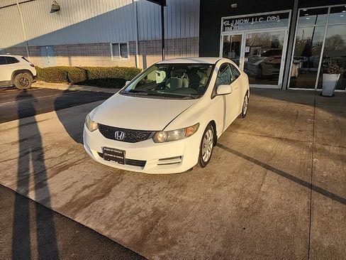 Used 2011 Honda Civic LX image 1