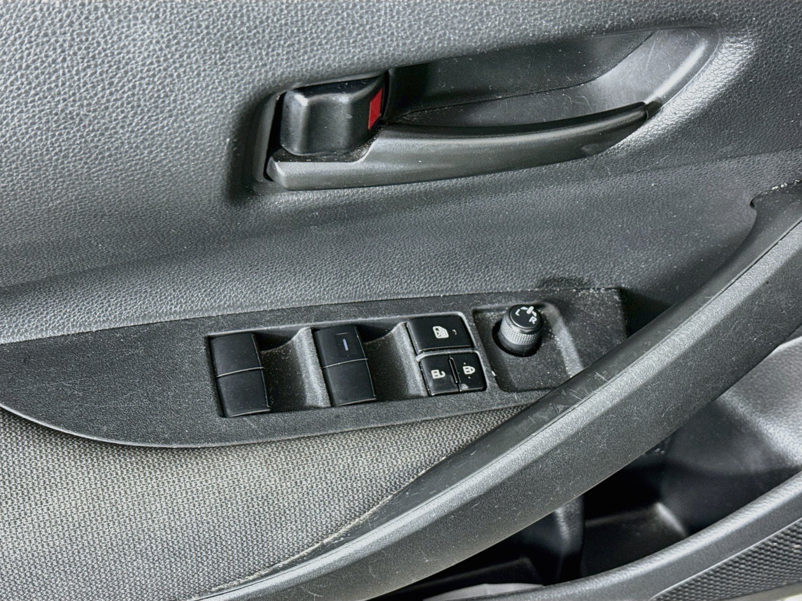 Certified 2023 Toyota Corolla LE FWD image 15