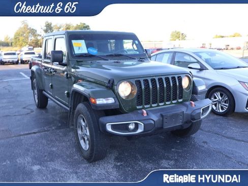 Used 2023 Jeep Gladiator Sport AWD/4WD image 2