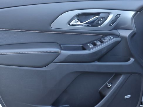 Used 2018 Chevrolet Traverse Premier w/ Redline Edition image 15