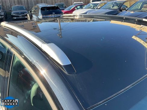 Used 2022 Chevrolet Bolt EUV LT w/ Convenience Package image 69