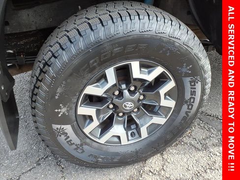 Used 2023 Toyota Tacoma 4x4 Double Cab image 8