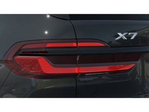 New 2026 BMW X7 xDrive40i w/ M Sport Package image 8