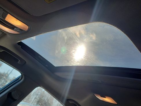 Used 2017 Hyundai Elantra Limited w/ Limited Ultimate Package 09 image 22