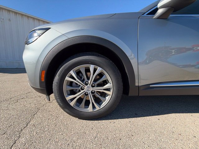 Used 2023 Buick Envision Preferred AWD/4WD image 9