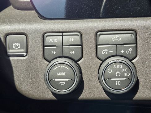 New 2026 Chevrolet Silverado 1500 RST w/ Convenience Package II AWD/4WD image 21
