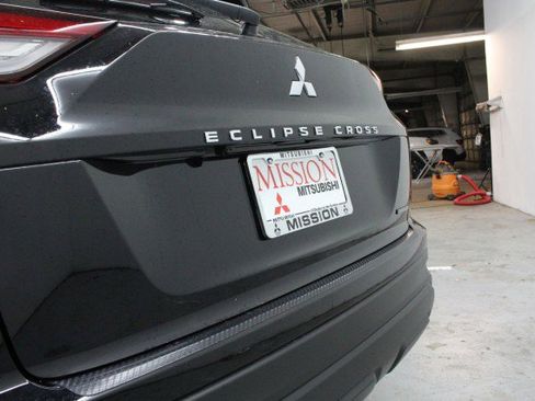 New 2026 Mitsubishi Eclipse Cross LE image 4