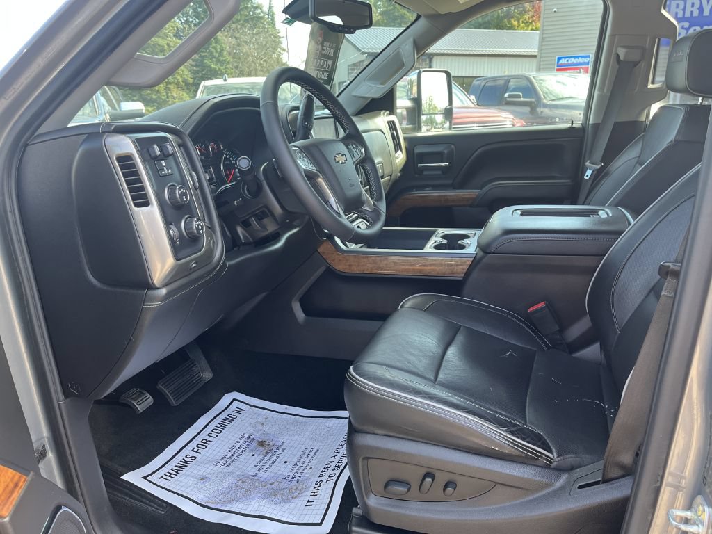 Used 2017 Chevrolet Silverado 3500 High Country w/ Duramax Plus Package AWD/4WD image 24