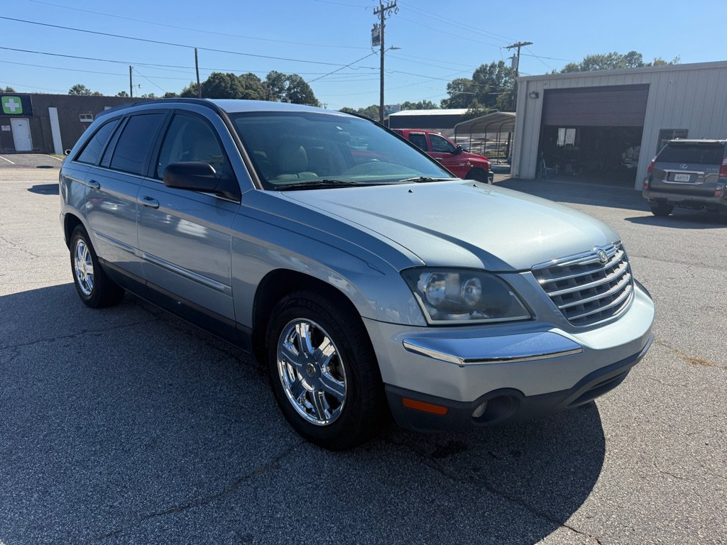Used 2005 Chrysler Pacifica Touring FWD image 3