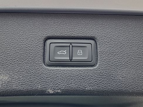 Used 2019 Audi Q7 3.0T Premium Plus image 19