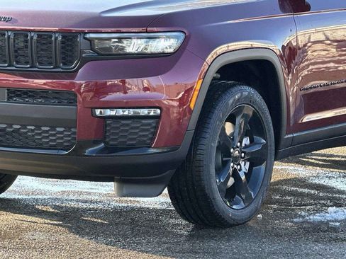 New 2025 Jeep Grand Cherokee L Limited image 4