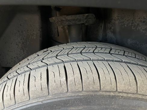 Used 2021 Jeep Renegade Latitude image 11