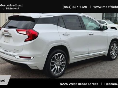 Used 2023 GMC Terrain Denali image 2