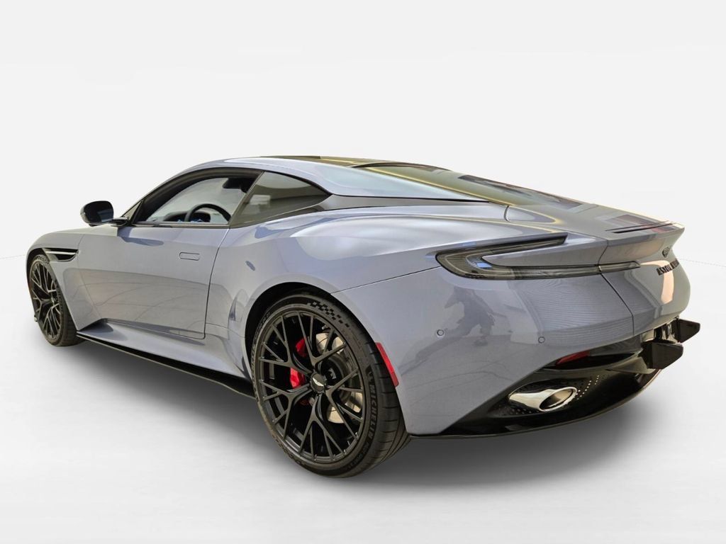 Used 2025 Aston Martin DB12 Coupe RWD image 11