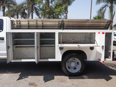 Used 2020 Ford F550 4x4 Crew Cab Super Duty image 6