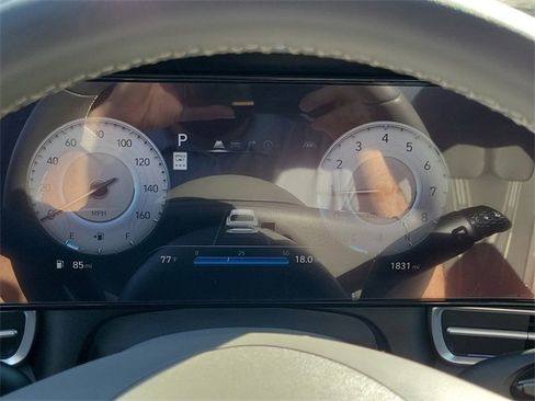 Used 2024 Hyundai Elantra SEL w/ Convenience Package image 7