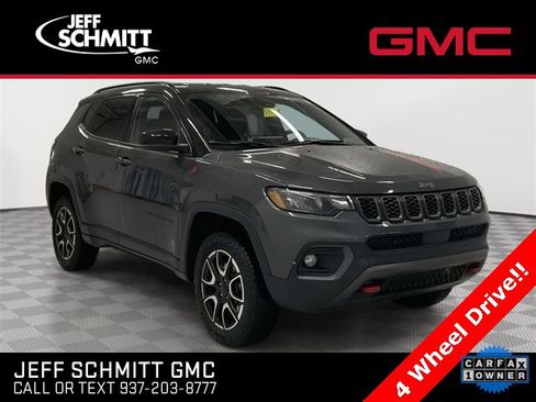 Used 2024 Jeep Compass Trailhawk image 1