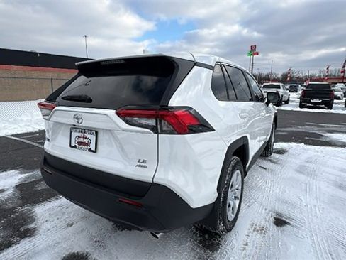 New 2025 Toyota RAV4 LE image 5