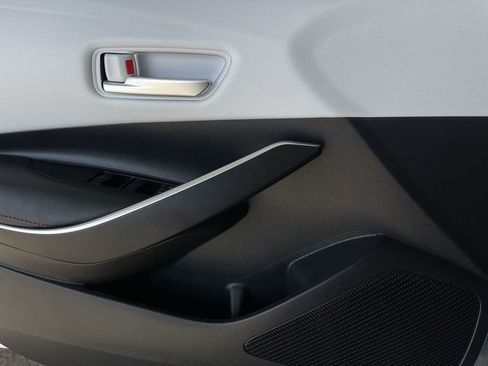 Used 2024 Toyota Corolla SE image 22