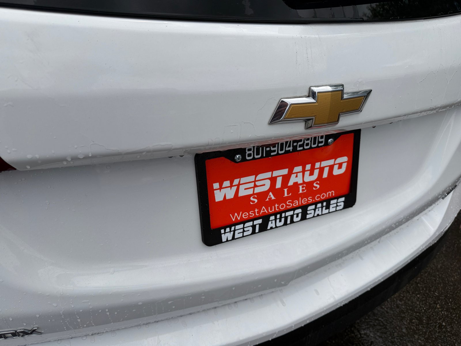 Used 2020 Chevrolet Equinox LS w/ LPO, Floor Liner Package AWD/4WD image 25