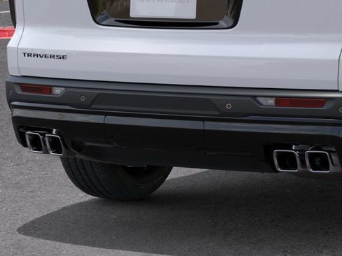 New 2027 Chevrolet Traverse LT w/ Midnight/Sport Edition FWD image 14